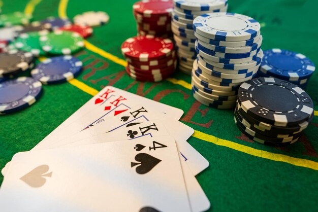 dumai toto mobile app showing live roulette and Liga 1 betting options